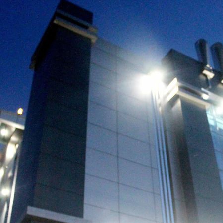 Hotel Harmony In Pontianak Exteriér fotografie