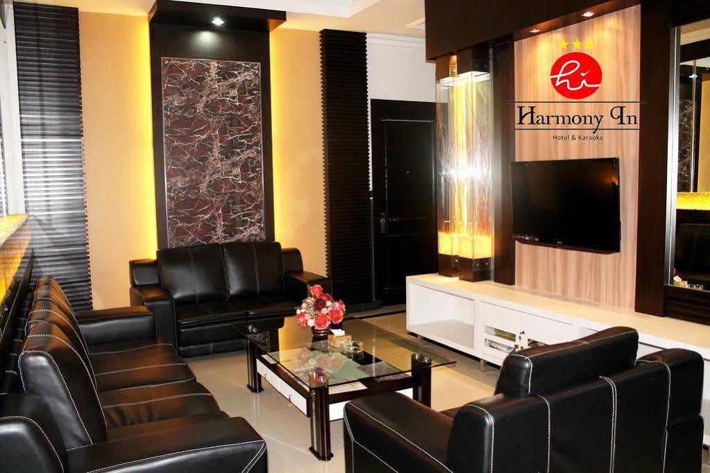 Hotel Harmony In Pontianak Exteriér fotografie